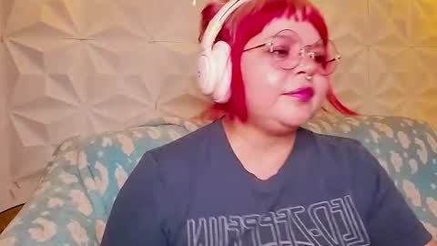 Snapshot of satyn_doll chatting on 19, 6, 2026 Gina George online show from 19, 6, 2026
