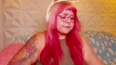 Snapshot of satyn_doll chatting on 21, 6, 2026 Gina George online show from 21, 6, 2026