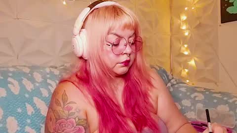 Snapshot of satyn_doll chatting on 30, 6, 2026 Gina George online show from 30, 6, 2026
