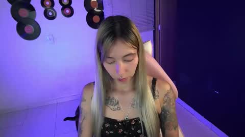 I AM JENN  online show from 10, 5, 2026