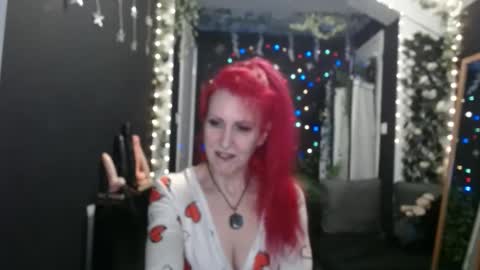 SaucySky online show from 28, 1, 2025