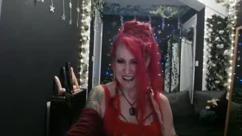 SaucySky online show from 8, 2, 2025