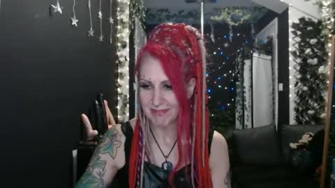 SaucySky online show from 17, 2, 2025