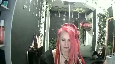 SaucySky online show from 15, 4, 2026