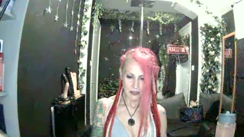 Snapshot of saucysky chatting on 15, 6, 2026 SaucySky online show from 15, 6, 2026