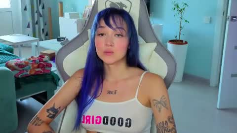 Snapshot of savage_lust_ chatting on 10, 7, 2026 Ariel online show from 10, 7, 2026