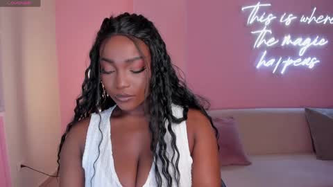 Snapshot of savannahstorm_ chatting on 7, 6, 2026 S a v a n n a h online show from 7, 6, 2026