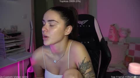 Snapshot of savvage_play chatting on 13, 11, 2025 Naomi online show from 13, 11, 2025