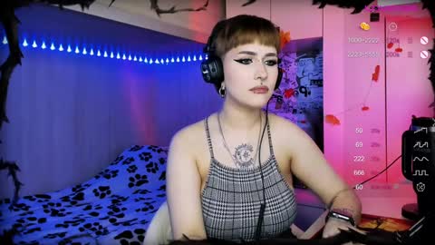 Snapshot of say_mary chatting on 11, 12, 2024 pronoun she. name Mary. age 21. online show from 11, 12, 2024