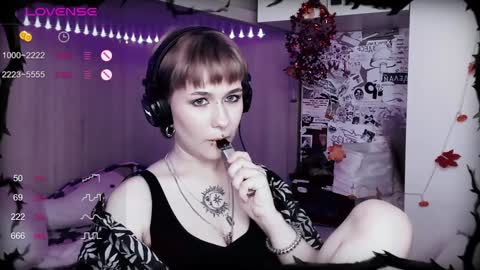Snapshot of say_mary chatting on 3, 2, 2025 pronoun she. name Mary. age 21. online show from 3, 2, 2025