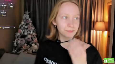 Snapshot of sayllis chatting on 15, 7, 2026 Ellis 3 online show from 15, 7, 2026