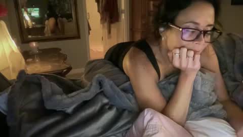 Good Girls Say Please...and Thank You online show from 27, 12, 2024