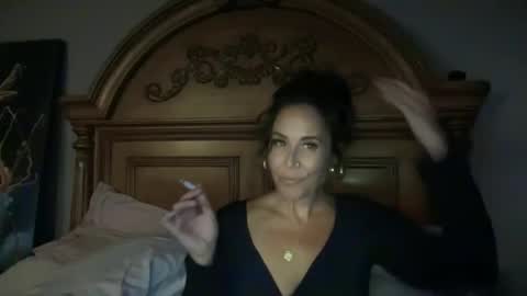 Good Girls Say Please...and Thank You online show from 4, 10, 2025