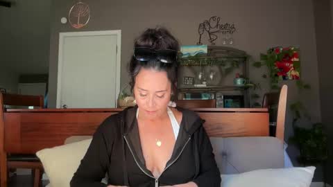 Snapshot of sayplsgdgrl chatting on 2, 6, 2026 Good Girls Say Please...and Thank You online show from 2, 6, 2026