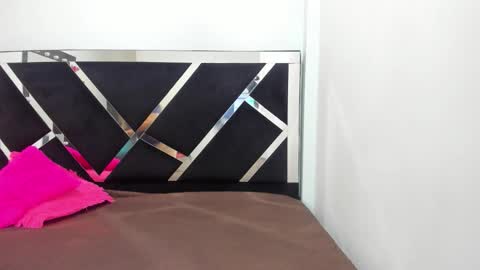 Snapshot of scaarlet_17 chatting on 16, 9, 2025 scarlet online show from 16, 9, 2025