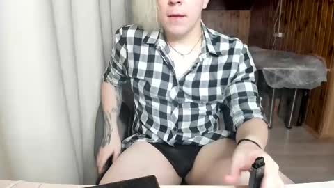 Snapshot of scandark chatting on 4, 1, 2025 scandark online show from 4, 1, 2025