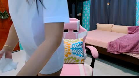 scarlett. online show from 17, 12, 2025