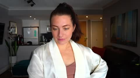Snapshot of scarlajade chatting on 24, 4, 2026 scarlajade online show from 24, 4, 2026