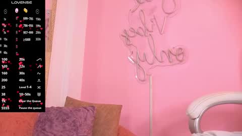 Scarlett online show from 9, 11, 2025