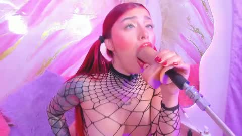 scarleett jones online show from 27, 5, 2026