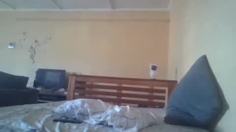 scarlet_25142359 online show from 26, 10, 2025