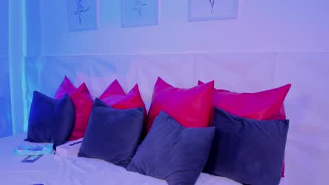 Scarlet online show from 25, 4, 2026