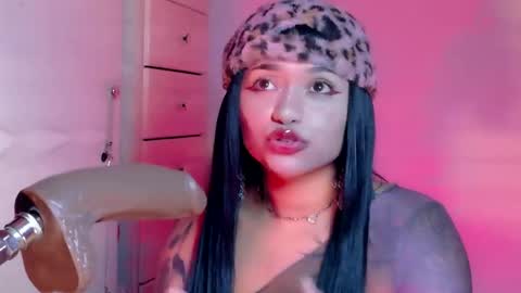 Snapshot of scarlet_gold chatting on 13, 5, 2026 scarlet_gold online show from 13, 5, 2026