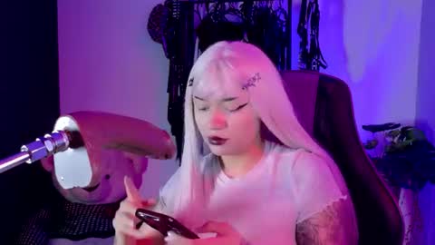 scarlet_gold online show from 18, 6, 2026