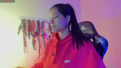 scarlet taylor kennedy online show from 18, 3, 2026