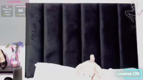Snapshot of scarlet_ray_ chatting on 10, 10, 2025 Scarlet Ray online show from 10, 10, 2025
