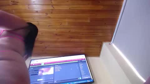 scarlet_tommy online show from 23, 2, 2026