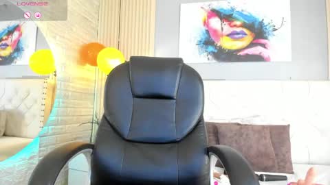Snapshot of scarletbaker__ chatting on 27, 4, 2026 Scarlet online show from 27, 4, 2026