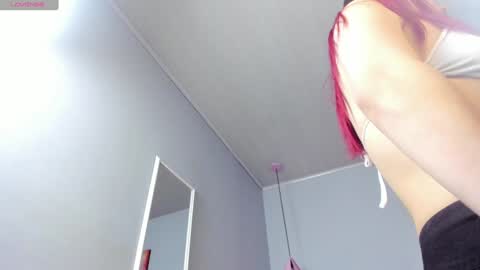 Snapshot of scarletgv chatting on 15, 1, 2025 Scarlet online show from 15, 1, 2025