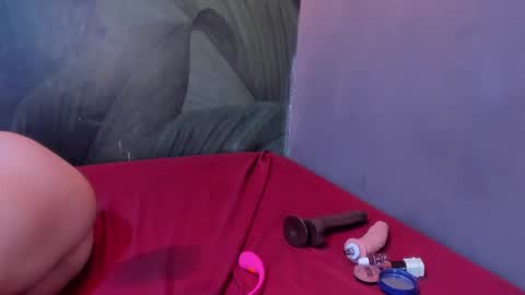Snapshot of scarleth_blonde chatting on 1, 2, 2025 SCARLETH online show from 1, 2, 2025