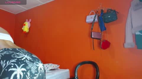 Scarleth online show from 10, 1, 2025