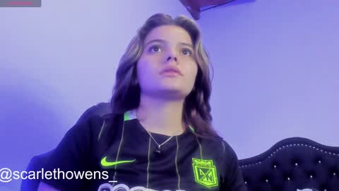 Snapshot of scarleth_owens1 chatting on 19, 12, 2024 online show from 19, 12, 2024