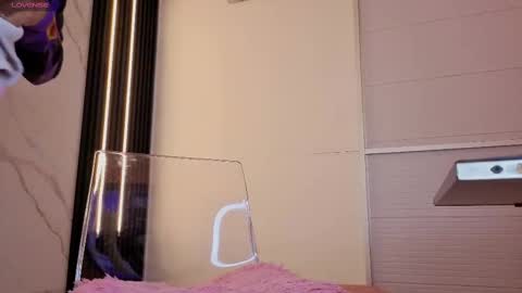 I am  Scarleth  Check mi profile online show from 17, 10, 2025