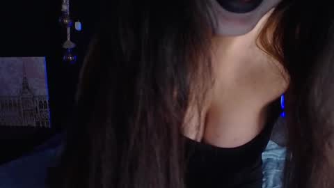 SCARLETH online show from 23, 2, 2025