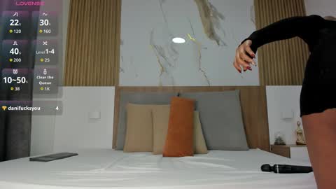 scarletheex online show from 2, 3, 2026