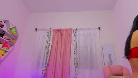 Scarletliz online show from 5, 3, 2025