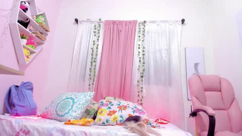 Scarletliz online show from 11, 3, 2025