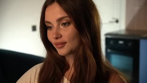 Scarlet online show from 15, 5, 2026