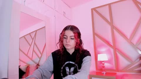 Snapshot of scarletpunk_ chatting on 6, 12, 2024 Scarlet online show from 6, 12, 2024