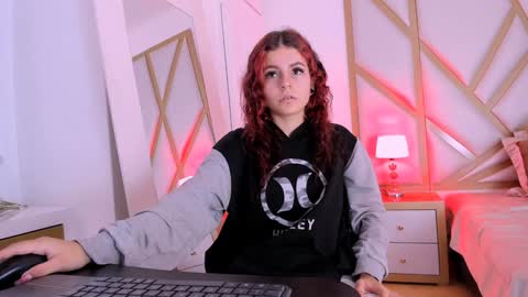 Snapshot of scarletpunk_ chatting on 7, 12, 2024 Scarlet online show from 7, 12, 2024