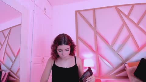 Snapshot of scarletpunk_ chatting on 14, 12, 2024 Scarlet online show from 14, 12, 2024