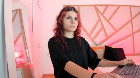 Snapshot of scarletpunk_ chatting on 25, 12, 2024 Scarlet online show from 25, 12, 2024