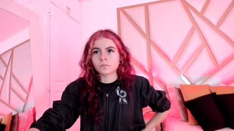 Snapshot of scarletpunk_ chatting on 14, 1, 2025 Scarlet online show from 14, 1, 2025