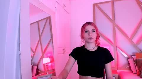 Snapshot of scarletpunk_ chatting on 12, 2, 2025 Scarlet online show from 12, 2, 2025