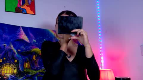 Snapshot of scarletpunk_ chatting on 15, 9, 2025 Scarlet online show from 15, 9, 2025
