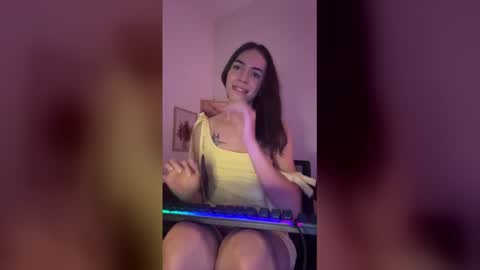 Scarlet online show from 30, 7, 2026